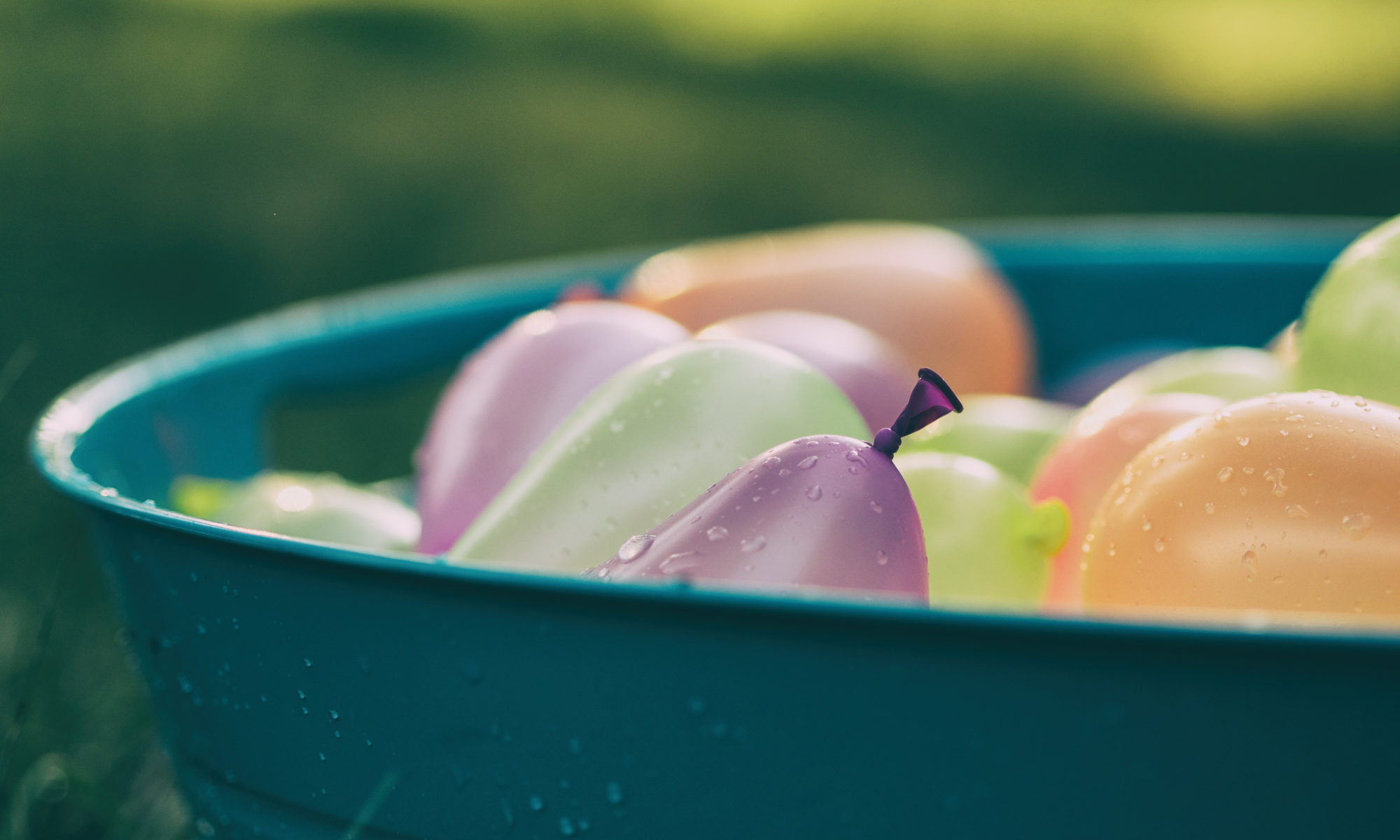 Picture of water balloons in a tub