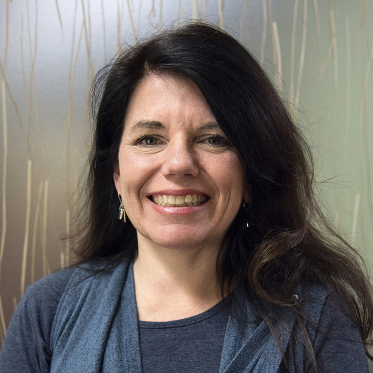 UTTSU Extension Knox County Agent Sharon Davis Honored with Charles