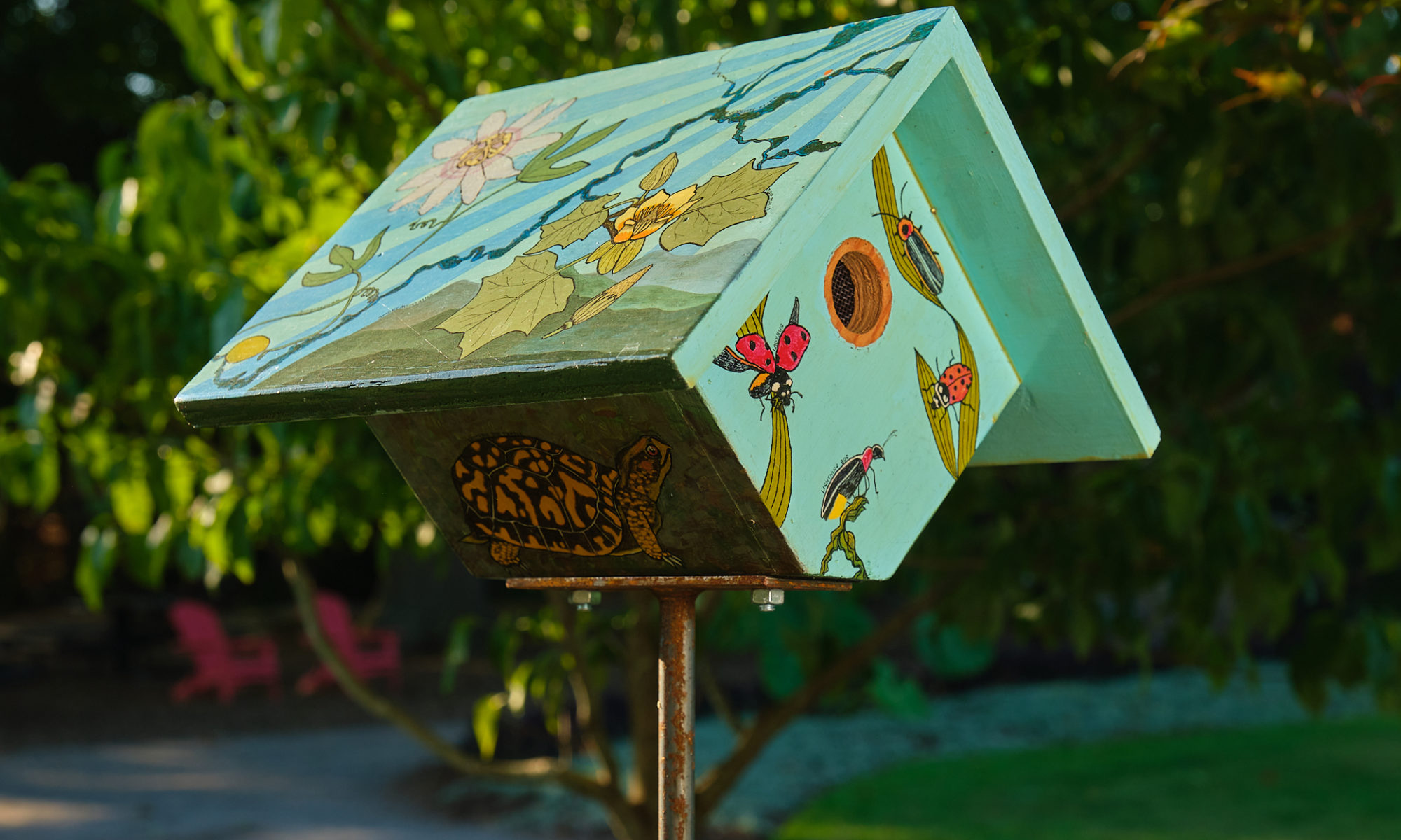 Picture of a painted birdhouse