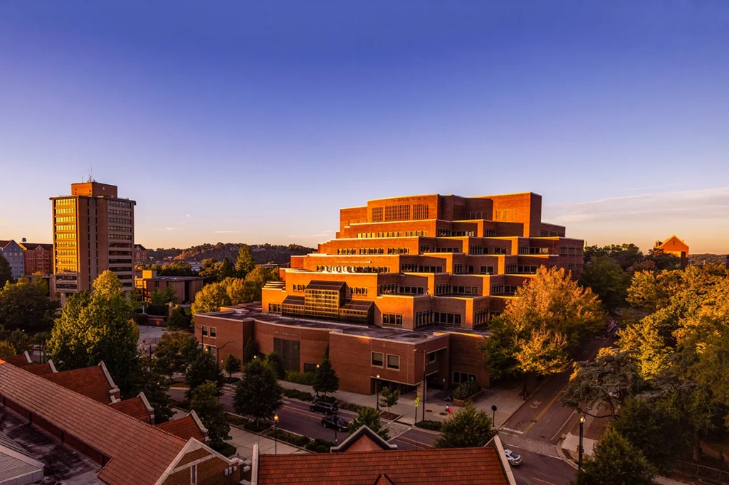 UT Knoxville Hodges Library at sunrise